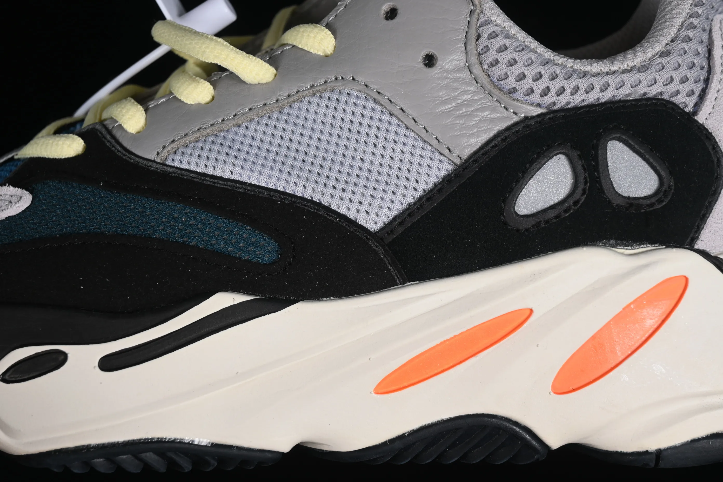 All Categories Ad Yeezy Coconut Series G Version Ad Calabasas Yeezy Boost 700 Runner B75571 Kanye Coconut 700 3M Reflective Running Shoes